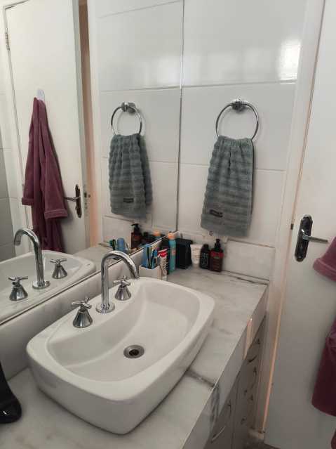 Apartamento à venda com 2 quartos, 85m² - Foto 19