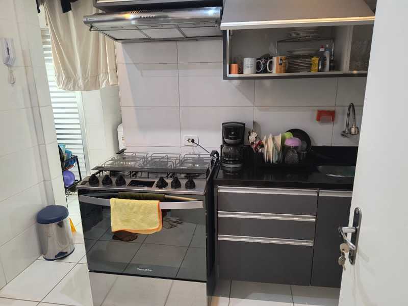 Apartamento à venda com 2 quartos, 85m² - Foto 21