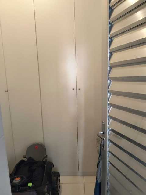 Apartamento à venda com 2 quartos, 85m² - Foto 29