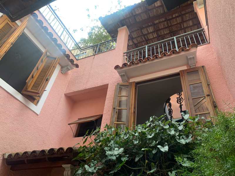Casa à venda com 5 quartos, 255m² - Foto 14