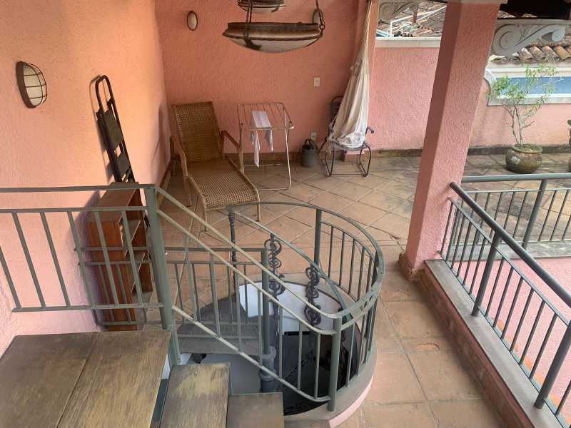 Casa à venda com 5 quartos, 255m² - Foto 25