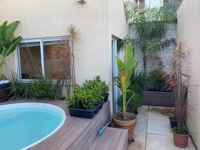 Cobertura à venda com 3 quartos, 181m² - Foto 1