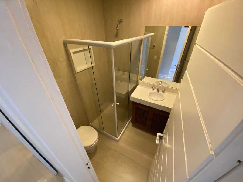 Apartamento à venda com 3 quartos, 121m² - Foto 7