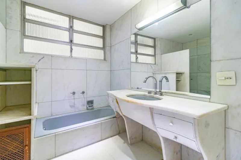 Apartamento à venda com 4 quartos, 270m² - Foto 17