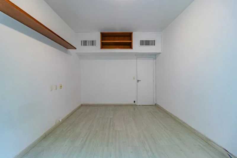 Apartamento à venda com 4 quartos, 270m² - Foto 13