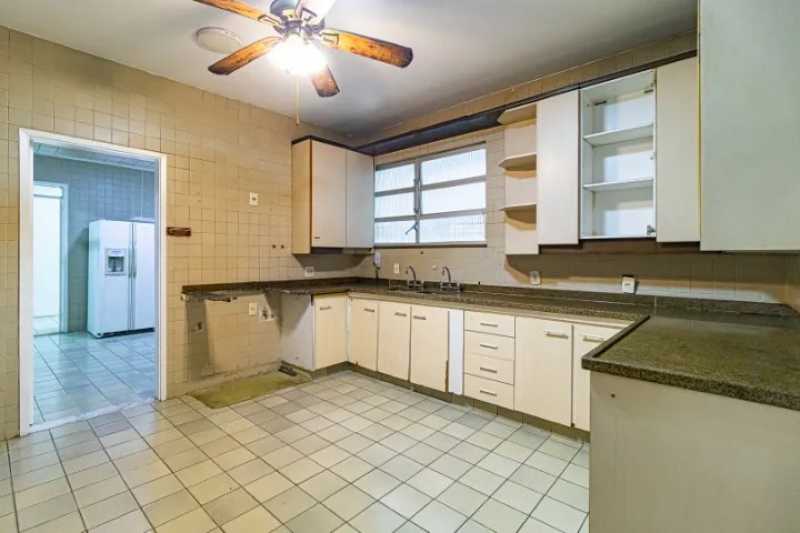 Apartamento à venda com 4 quartos, 270m² - Foto 19