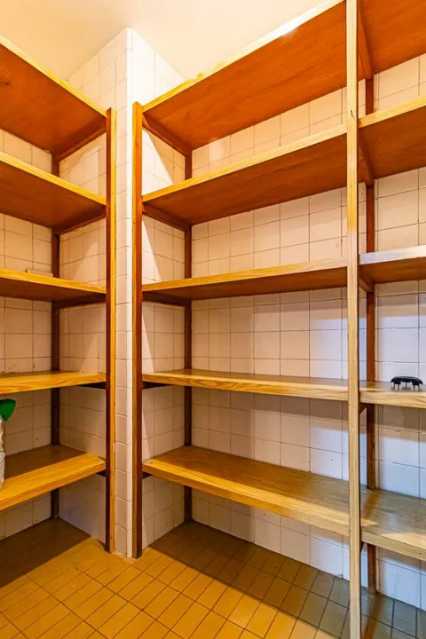 Apartamento à venda com 4 quartos, 270m² - Foto 8