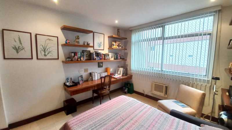 Apartamento à venda com 4 quartos, 285m² - Foto 18