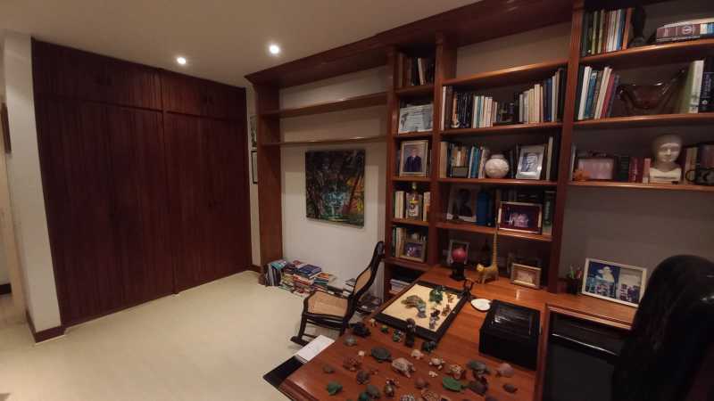 Apartamento à venda com 4 quartos, 285m² - Foto 20
