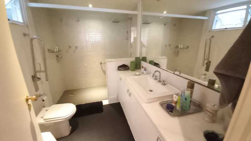 Apartamento à venda com 4 quartos, 285m² - Foto 25