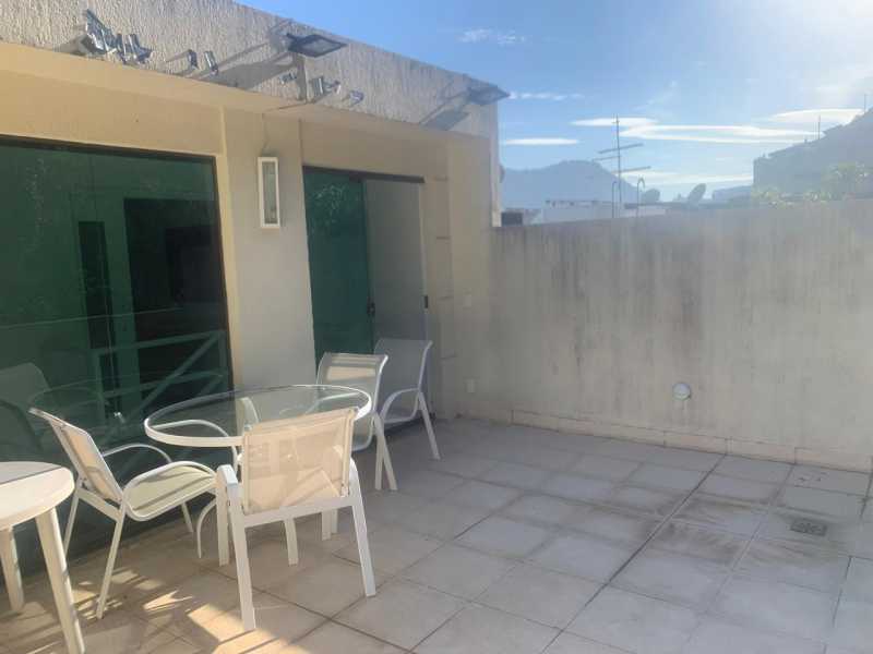 Cobertura à venda com 2 quartos, 124m² - Foto 6