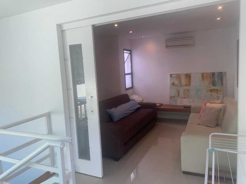 Cobertura à venda com 2 quartos, 124m² - Foto 8