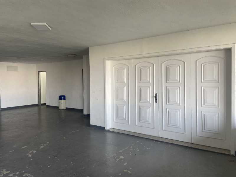 Apartamento para alugar com 3 quartos, 125m² - Foto 27