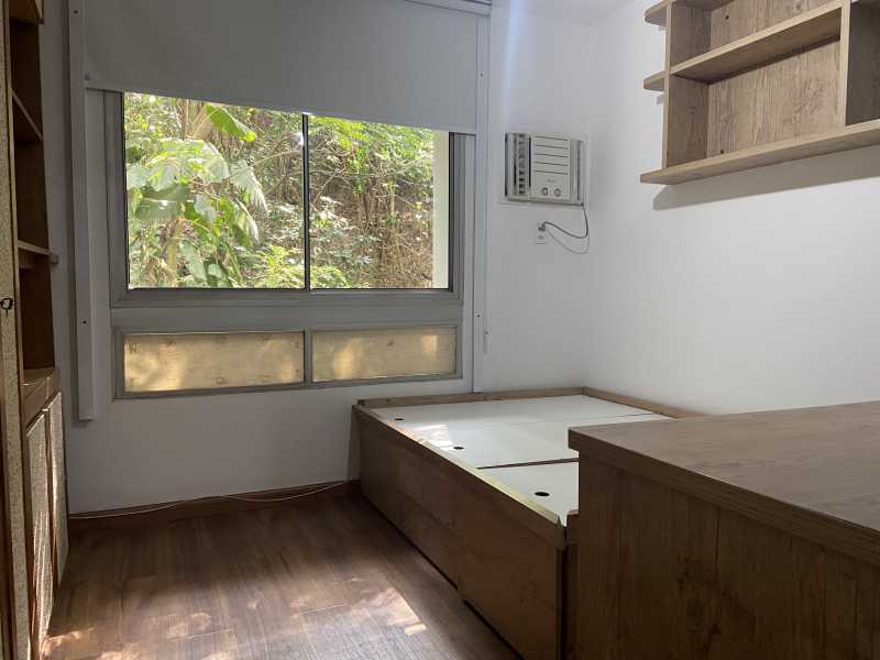 Apartamento para alugar com 3 quartos, 125m² - Foto 17