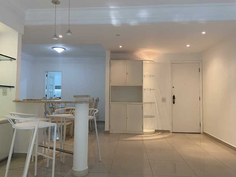 Apartamento para alugar com 3 quartos, 125m² - Foto 6