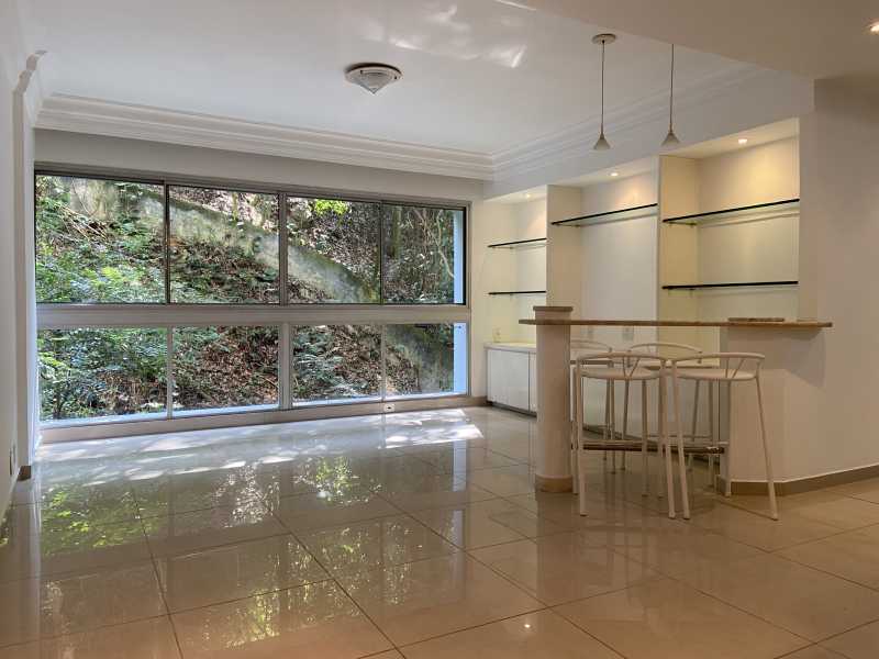 Apartamento para alugar com 3 quartos, 125m² - Foto 1