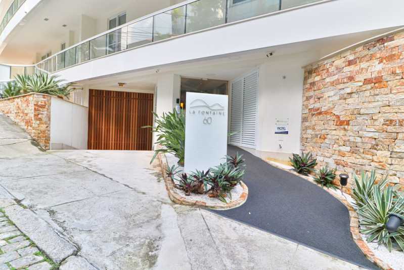 Apartamento à venda com 3 quartos, 109m² - Foto 2