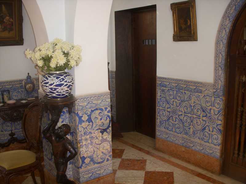 Casa Comercial à venda com 6 quartos, 950m² - Foto 9