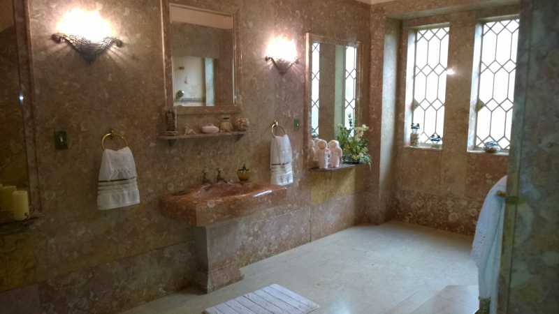 Casa Comercial à venda com 6 quartos, 950m² - Foto 15