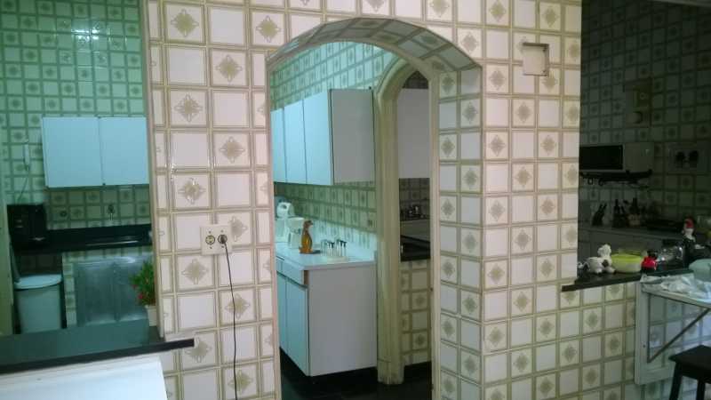 Casa Comercial à venda com 6 quartos, 950m² - Foto 18