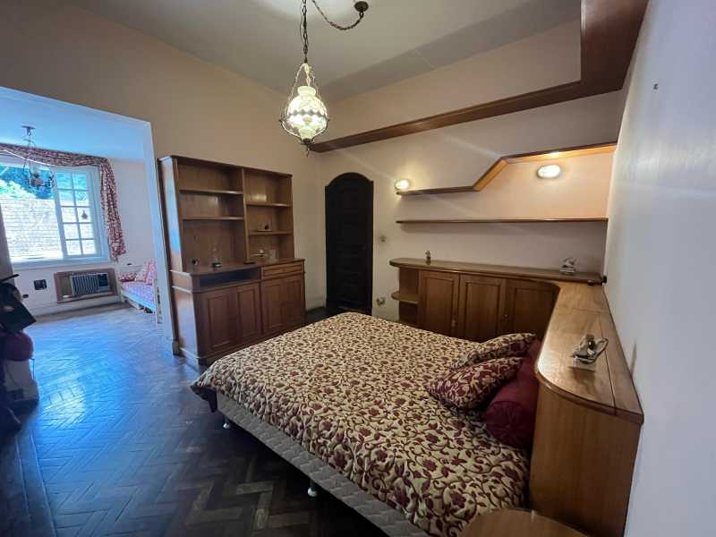 Casa Comercial à venda com 6 quartos, 950m² - Foto 19
