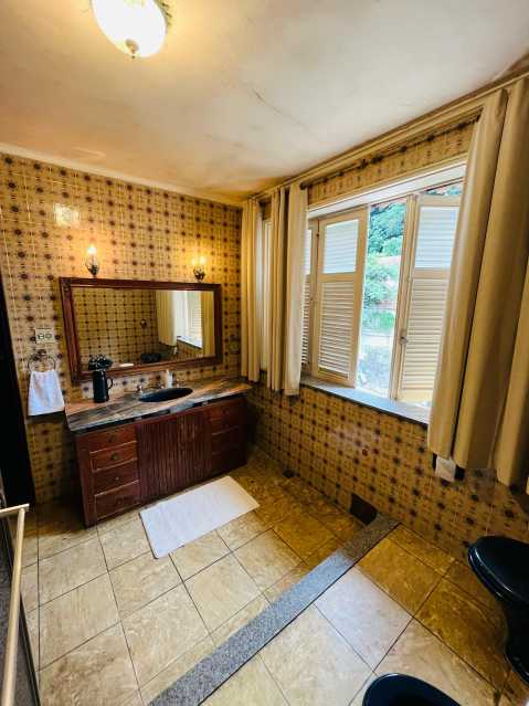 Casa Comercial à venda com 6 quartos, 950m² - Foto 21