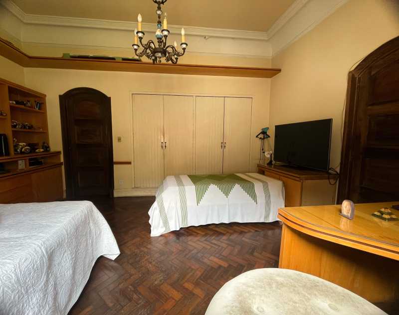 Casa Comercial à venda com 6 quartos, 950m² - Foto 23