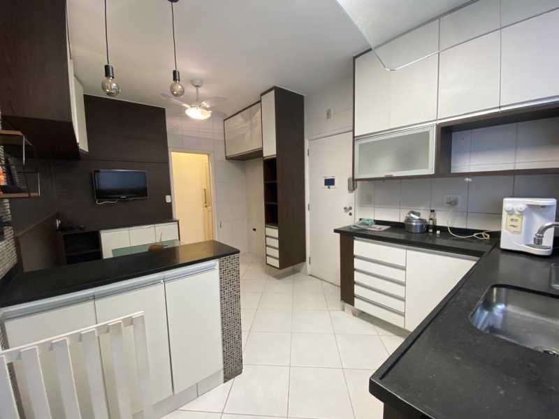 Cobertura à venda com 4 quartos, 208m² - Foto 13