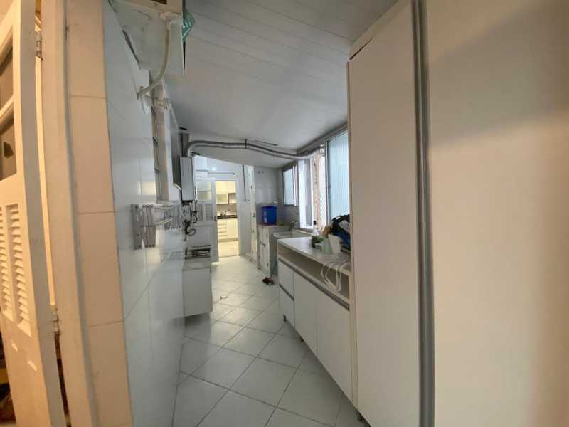 Cobertura à venda com 4 quartos, 208m² - Foto 17