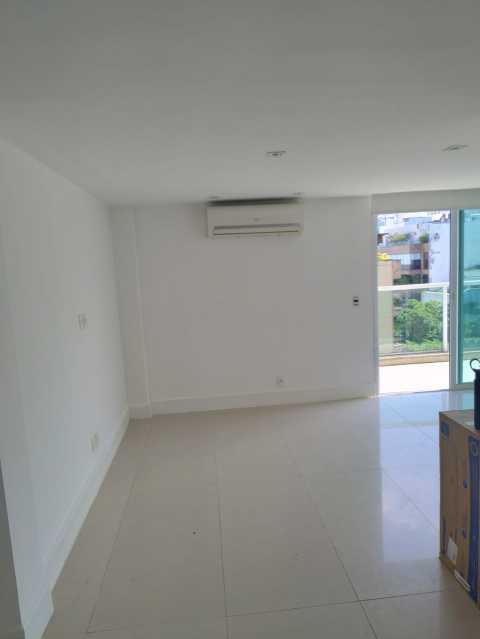 Cobertura para alugar com 2 quartos, 98m² - Foto 18