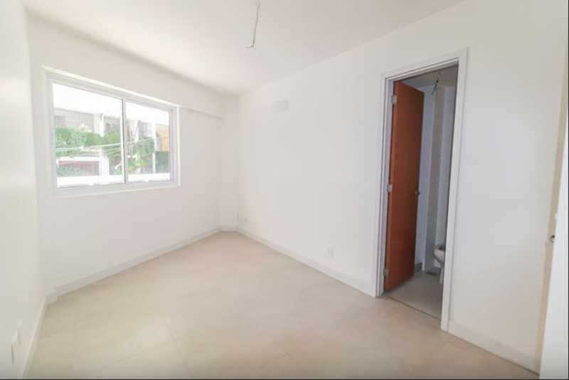 Apartamento à venda com 3 quartos, 117m² - Foto 13