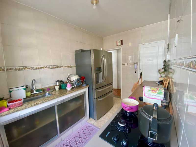 Apartamento à venda com 3 quartos, 100m² - Foto 9
