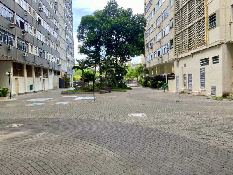 Apartamento à venda com 3 quartos, 100m² - Foto 20