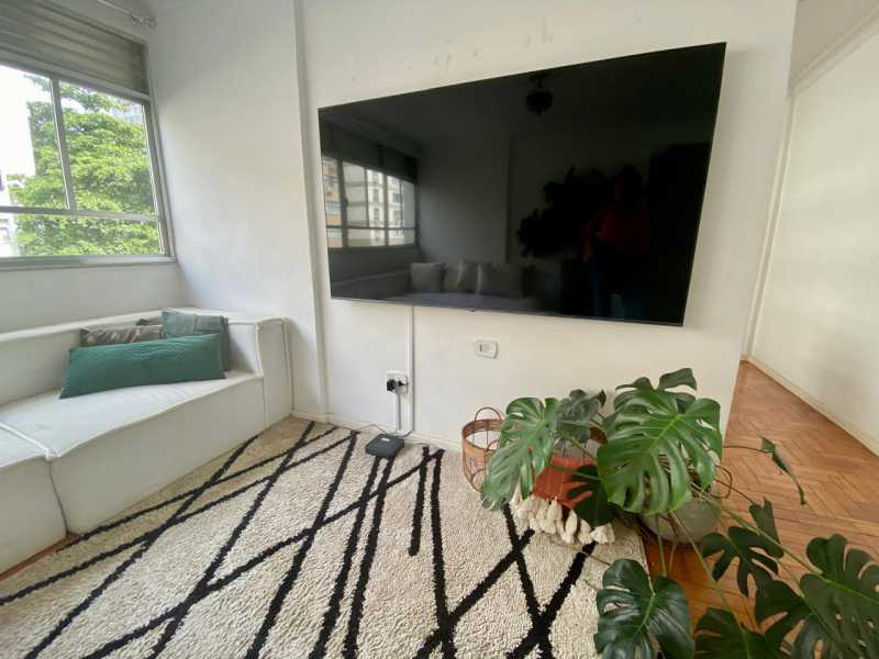 Apartamento à venda com 3 quartos, 100m² - Foto 2