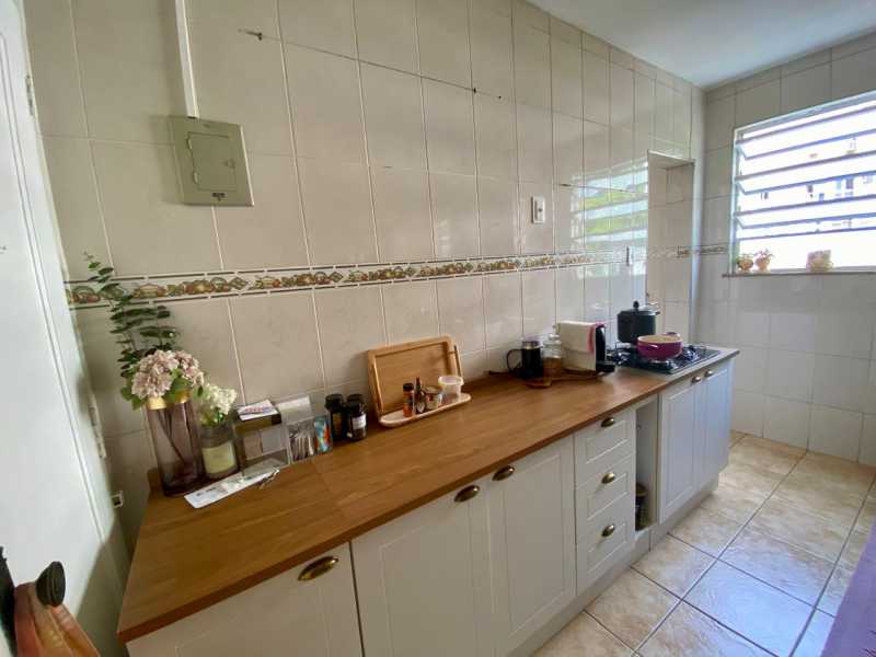 Apartamento à venda com 3 quartos, 100m² - Foto 8