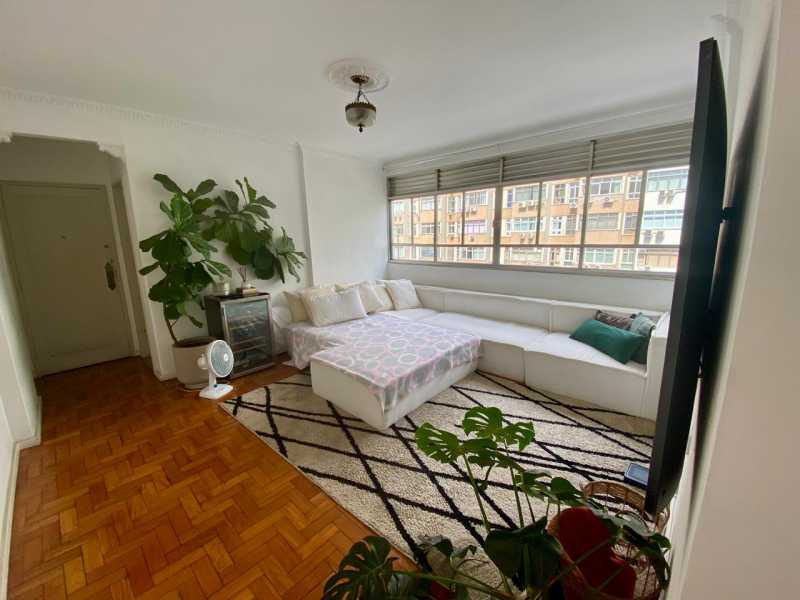 Apartamento à venda com 3 quartos, 100m² - Foto 1