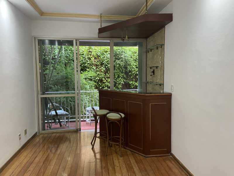 Apartamento para alugar com 2 quartos, 104m² - Foto 5