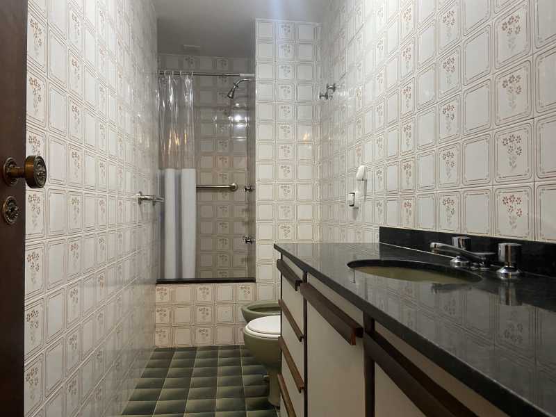 Apartamento para alugar com 2 quartos, 104m² - Foto 14