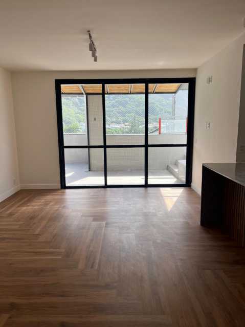 Cobertura para alugar com 3 quartos, 182m² - Foto 1