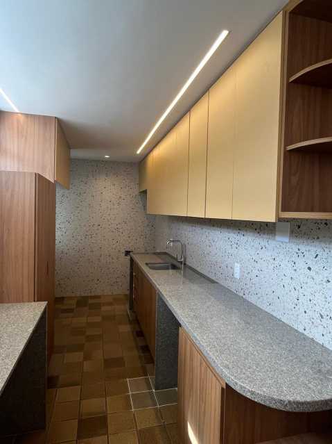 Cobertura para alugar com 3 quartos, 182m² - Foto 8