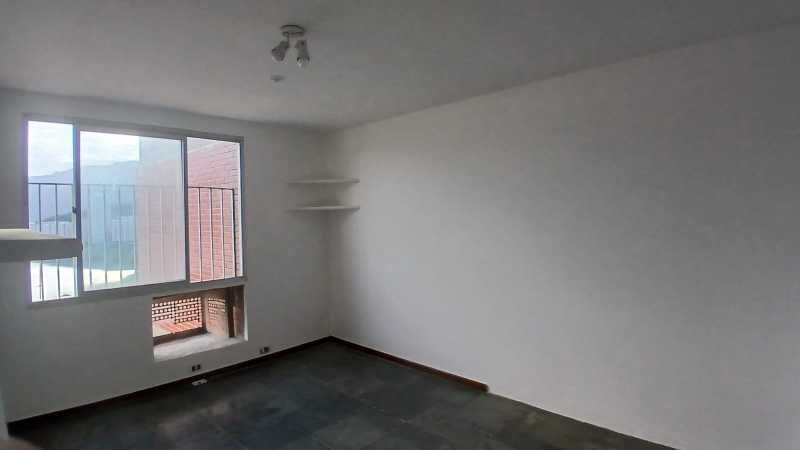 Cobertura à venda com 3 quartos, 200m² - Foto 9