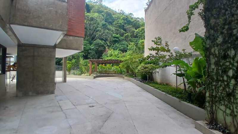 Cobertura à venda com 3 quartos, 200m² - Foto 8
