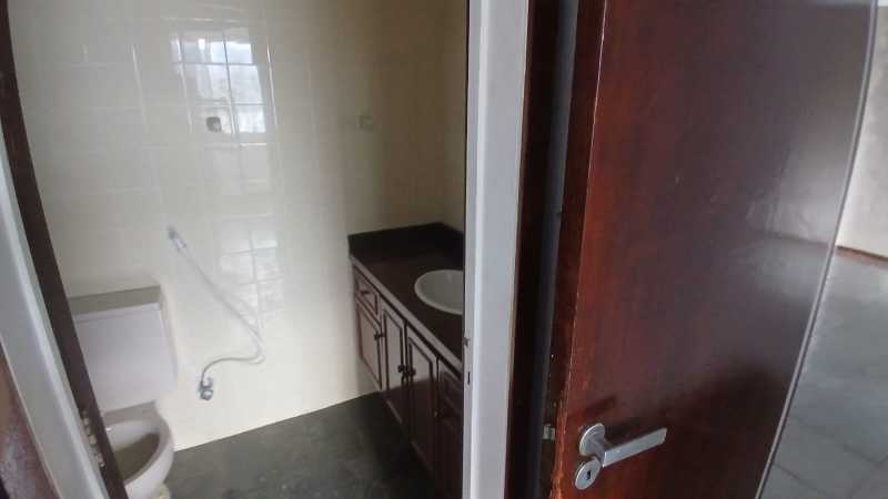 Cobertura à venda com 3 quartos, 200m² - Foto 13