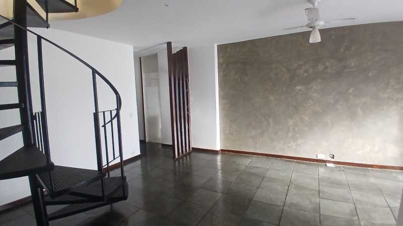 Cobertura à venda com 3 quartos, 200m² - Foto 11