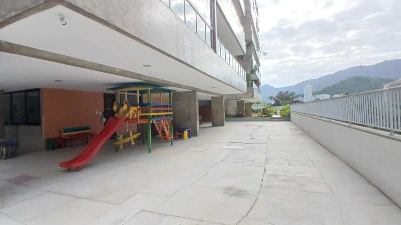 Cobertura à venda com 3 quartos, 200m² - Foto 21