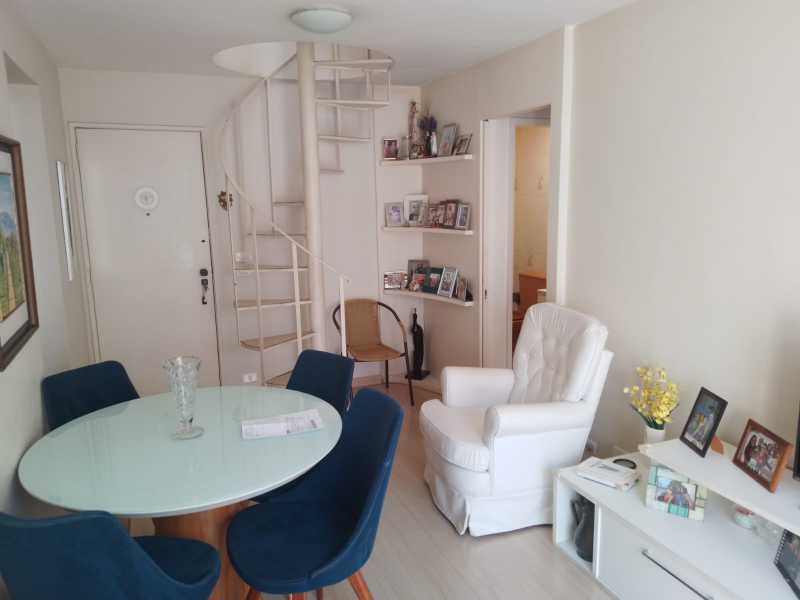Cobertura à venda com 2 quartos, 119m² - Foto 1