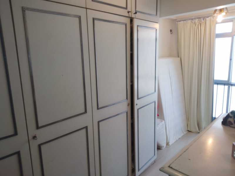 Cobertura à venda com 2 quartos, 119m² - Foto 12