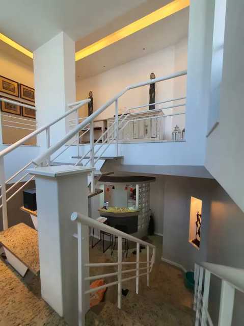 Cobertura para alugar com 3 quartos, 203m² - Foto 14