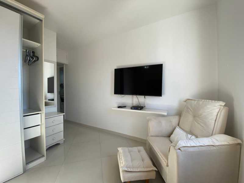 Apartamento à venda com 3 quartos, 90m² - Foto 17