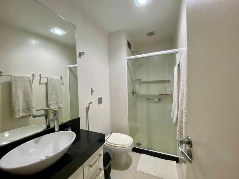 Apartamento à venda com 3 quartos, 90m² - Foto 18